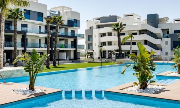 apartment - Resale - El Raso -
                El Raso