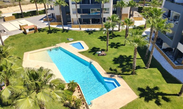 apartment - Resale - Los Altos -
                Torrevieja