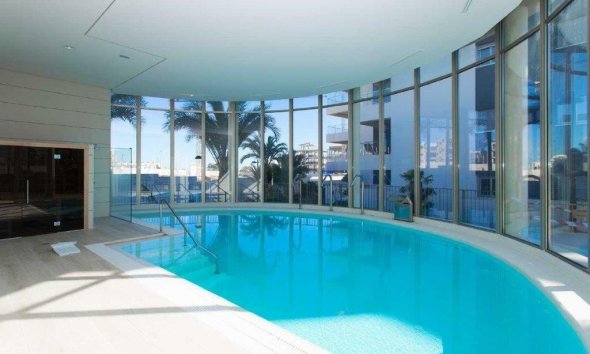 apartment - Wiederverkauf - Orihuela Costa - Villamartín