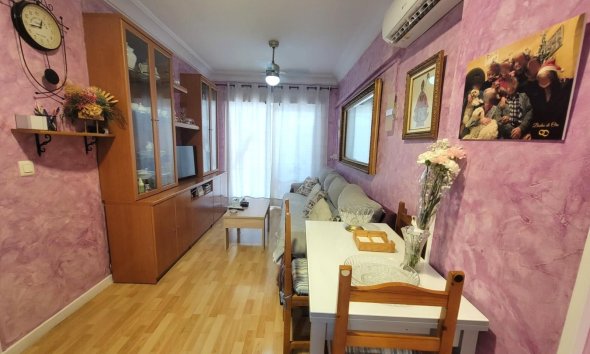 apartment - Wiederverkauf - Torrevieja - Playa del Cura