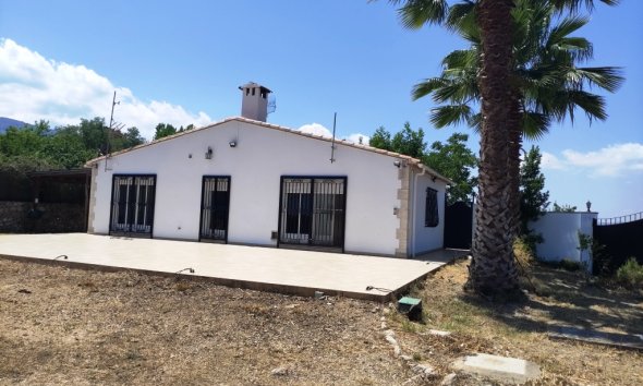 Country House - Resale - Agres -
                Agres