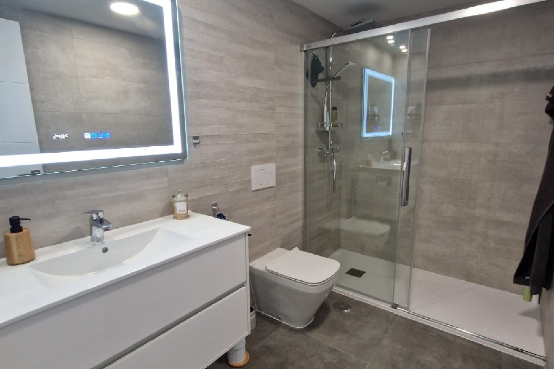 Herverkoop - apartment -
Finestrat - Seascape resort