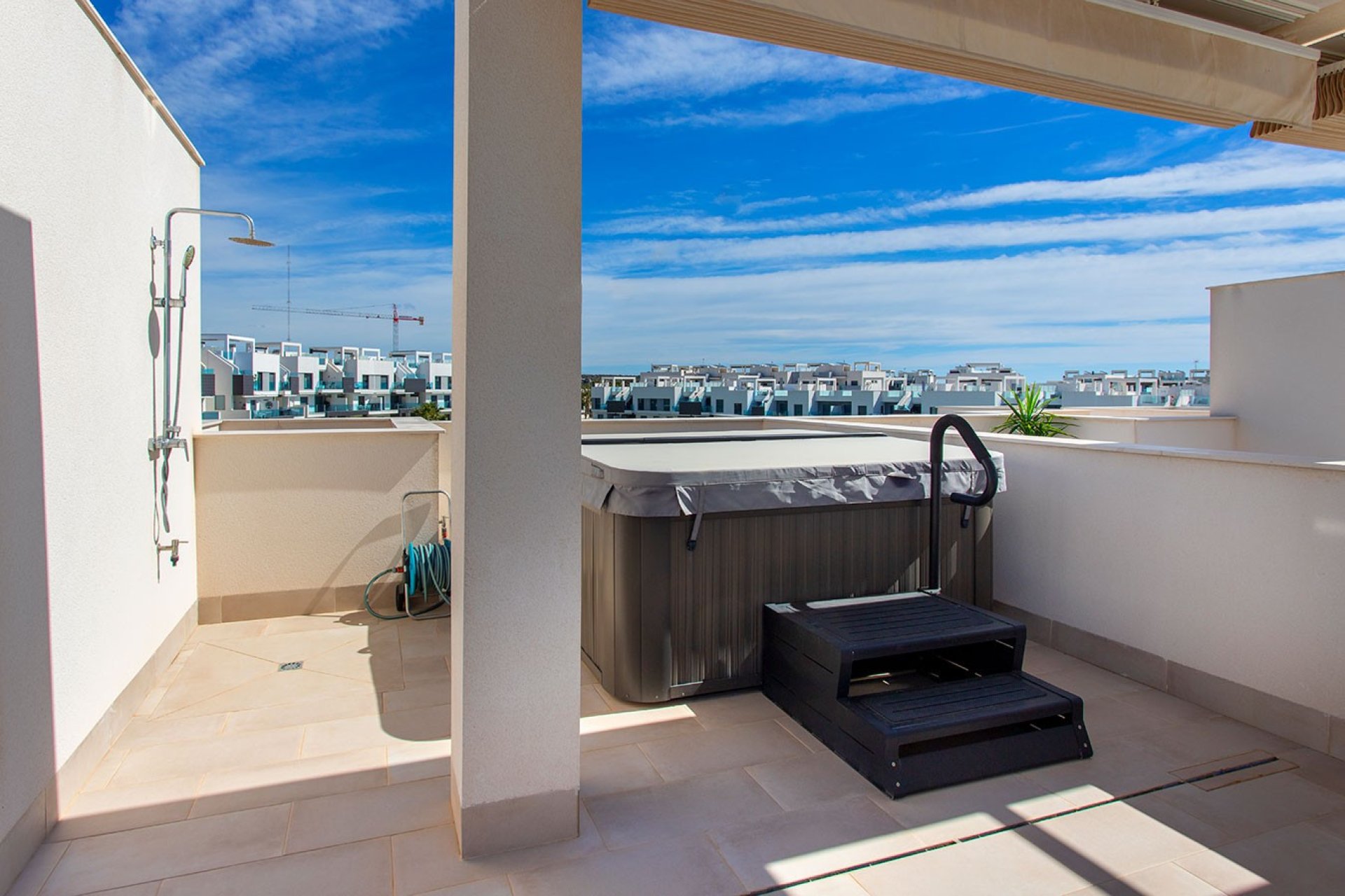Herverkoop - apartment -
Guardamar del Segura - El Raso