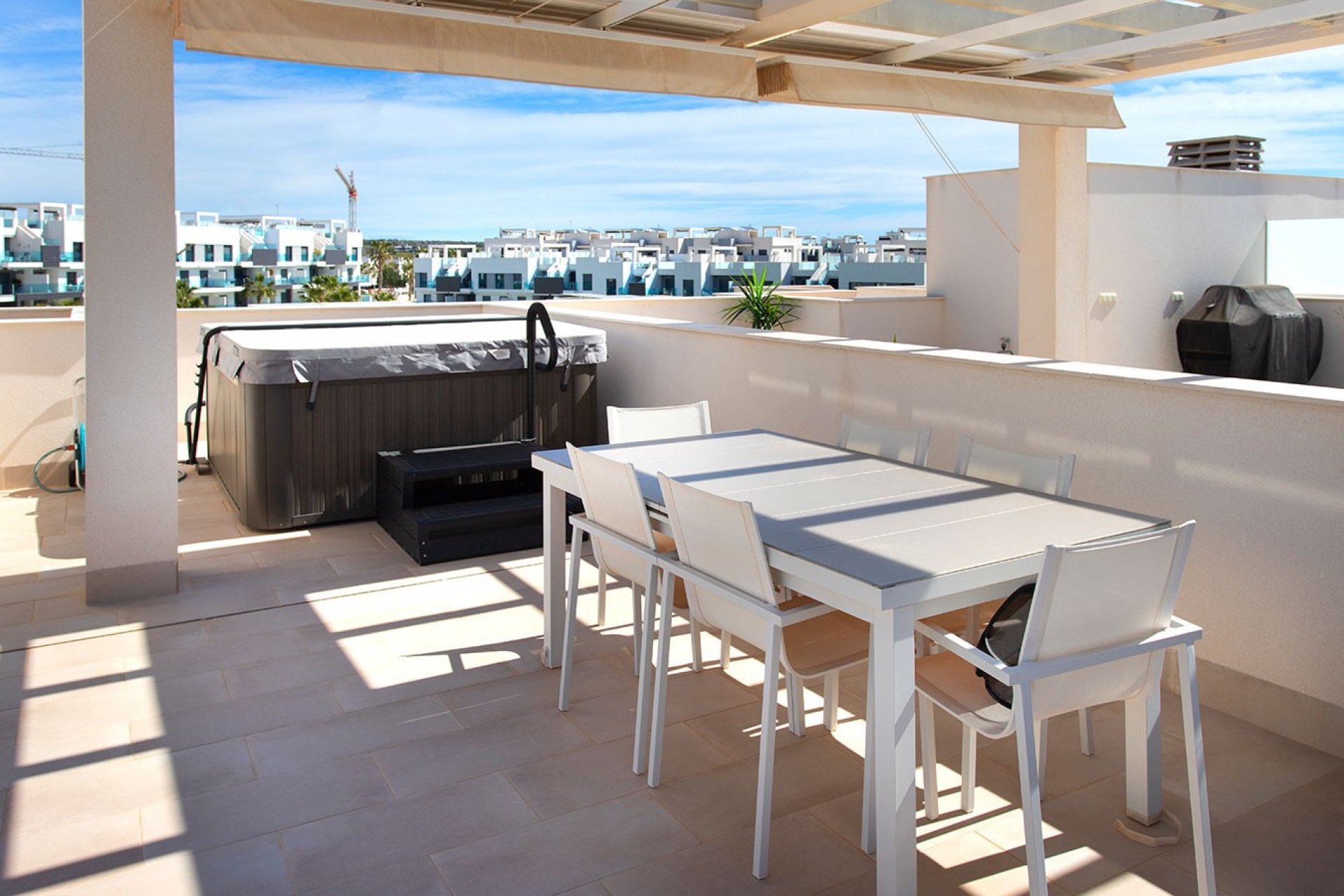 Herverkoop - apartment -
Guardamar del Segura - El Raso