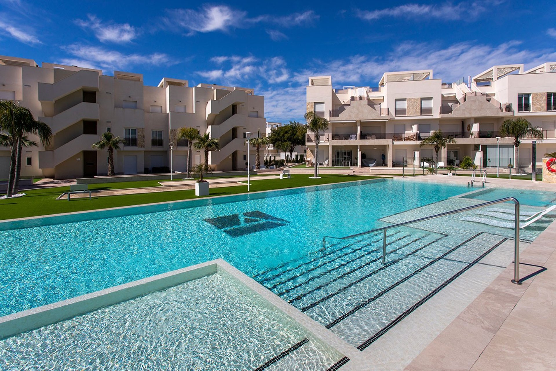 Herverkoop - apartment -
Guardamar del Segura - El Raso