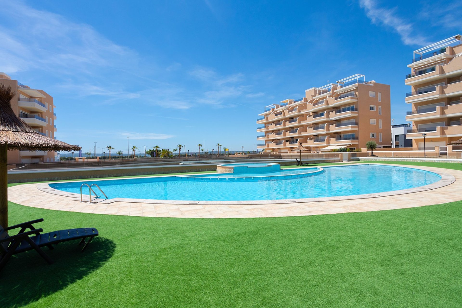 Herverkoop - apartment -
Guardamar del Segura - El Raso
