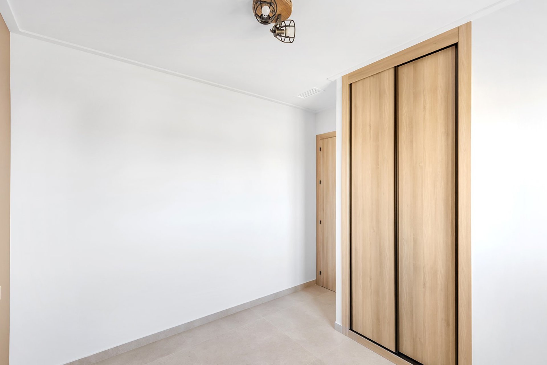 Herverkoop - apartment -
Guardamar del Segura - El Raso