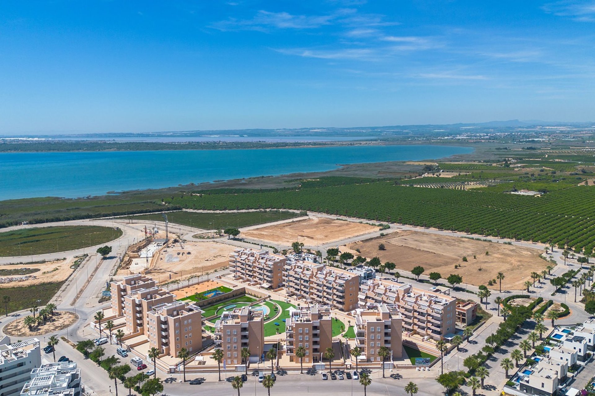 Herverkoop - apartment -
Guardamar del Segura - El Raso
