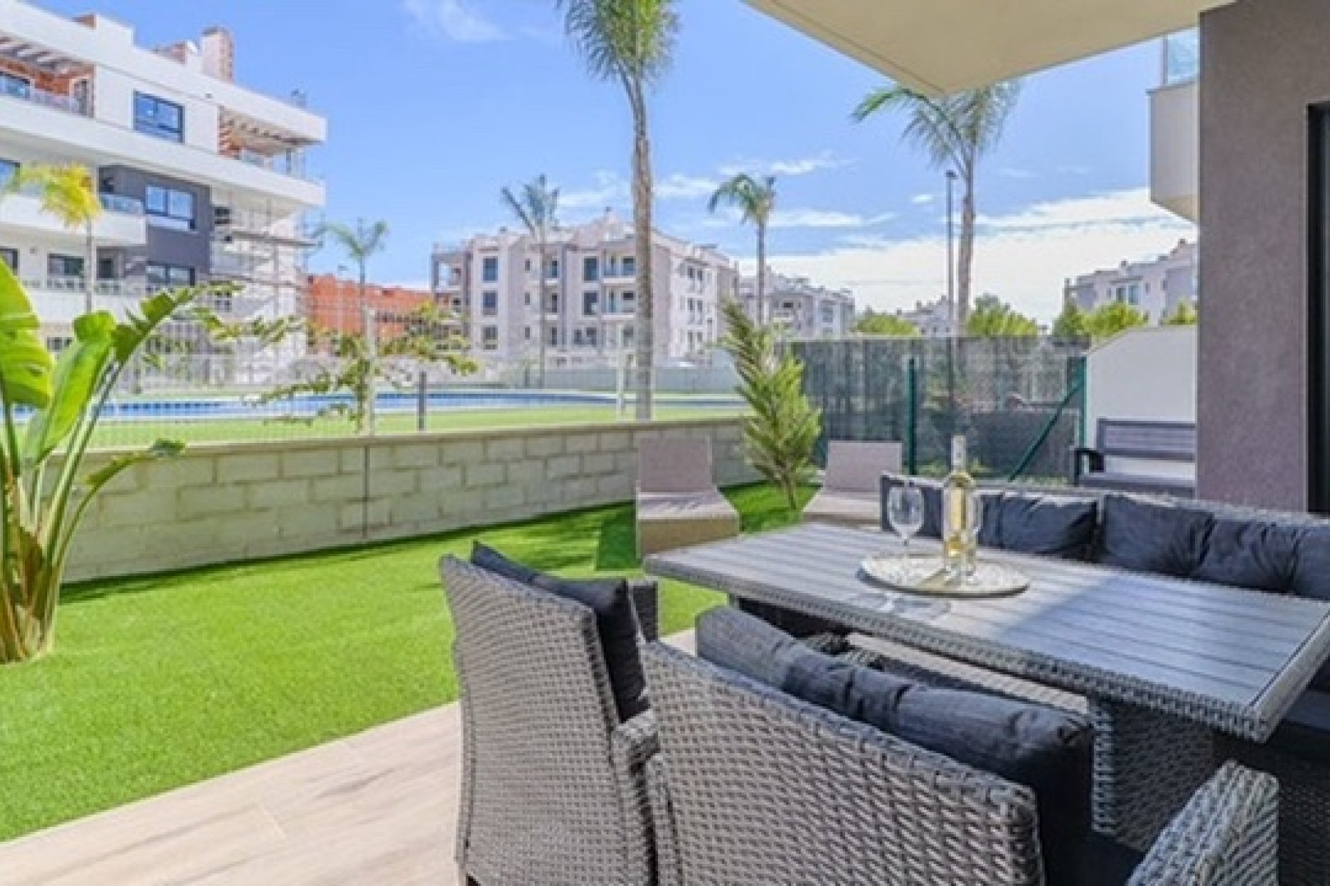 Herverkoop - apartment -
Orihuela Costa - Las Filipinas