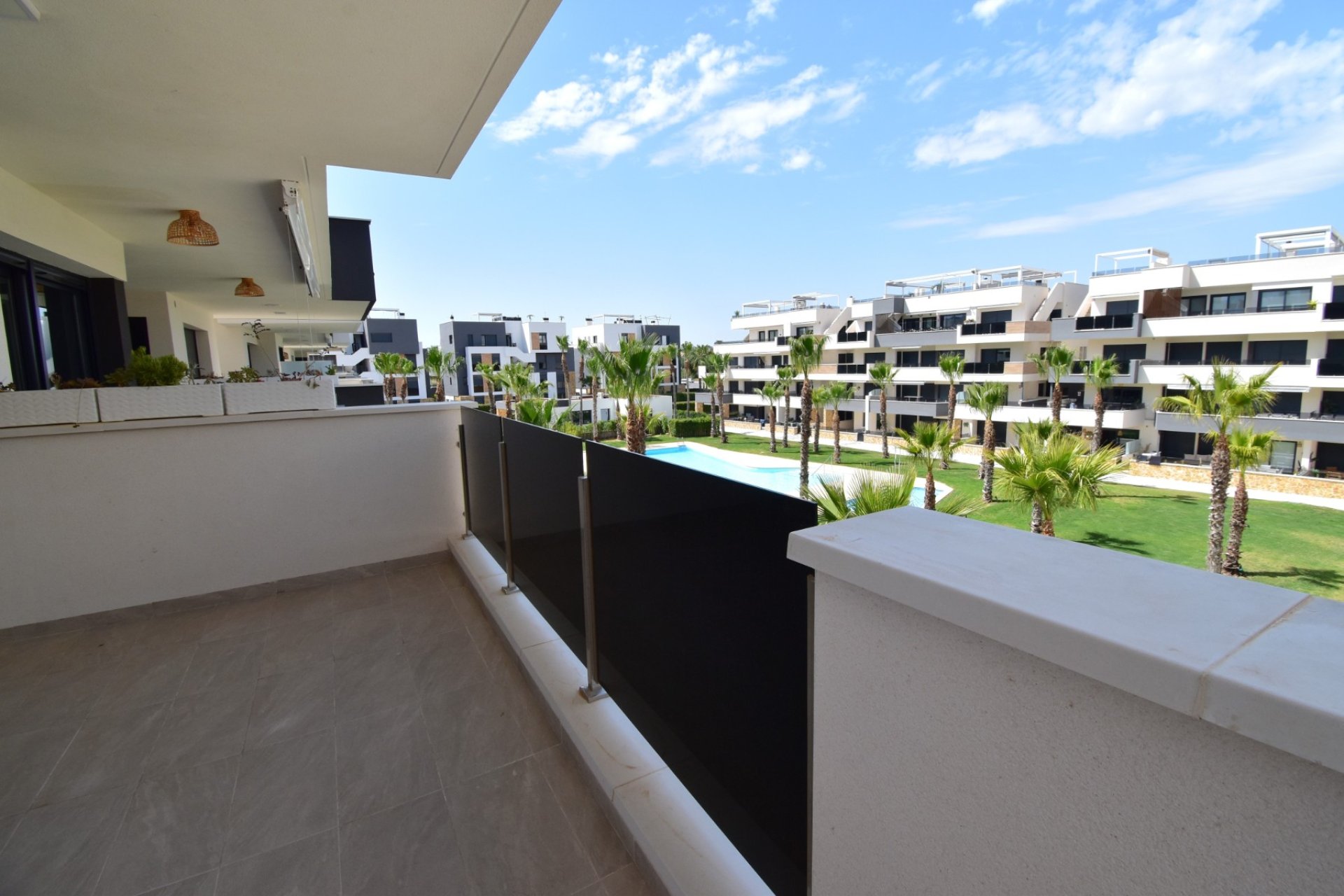 Herverkoop - apartment -
Orihuela Costa - Los Altos