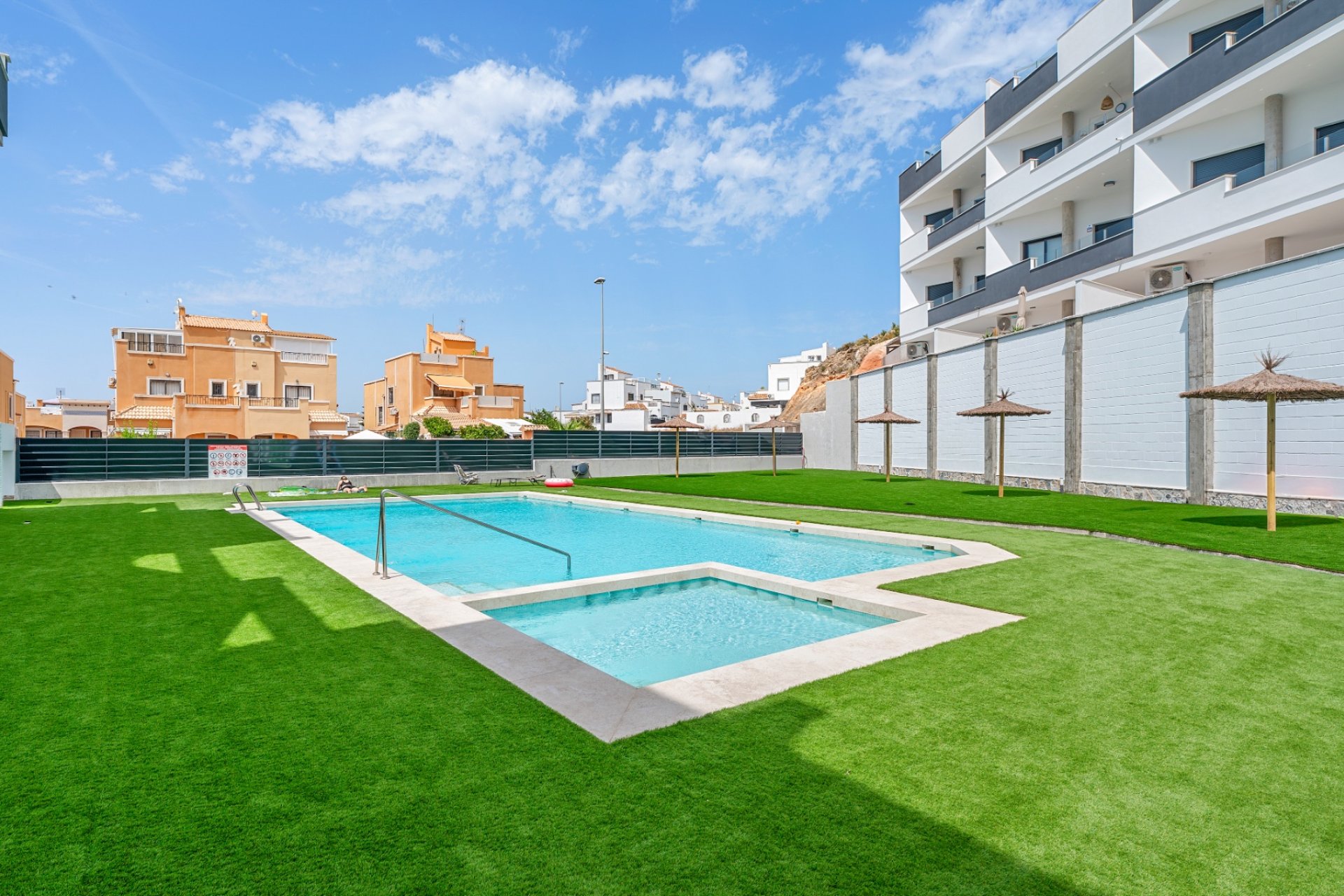 Herverkoop - apartment -
Orihuela Costa - Los Altos