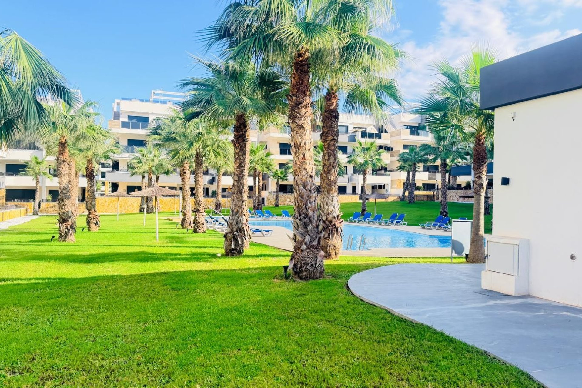 Herverkoop - apartment -
Orihuela Costa - Los Altos