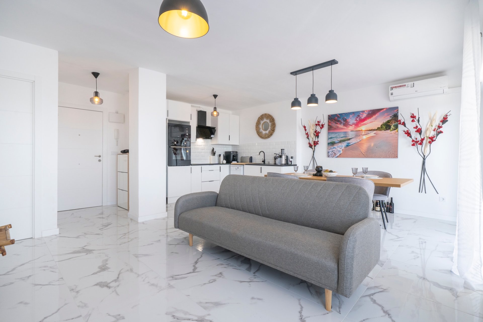 Herverkoop - apartment -
Orihuela Costa - Punta Prima