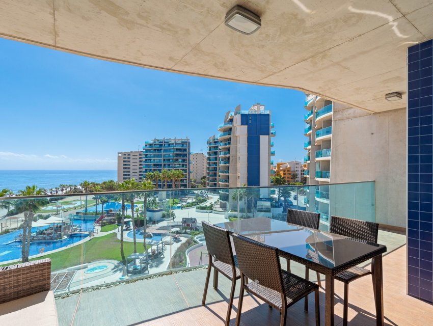 Herverkoop - apartment -
Orihuela Costa - Punta Prima
