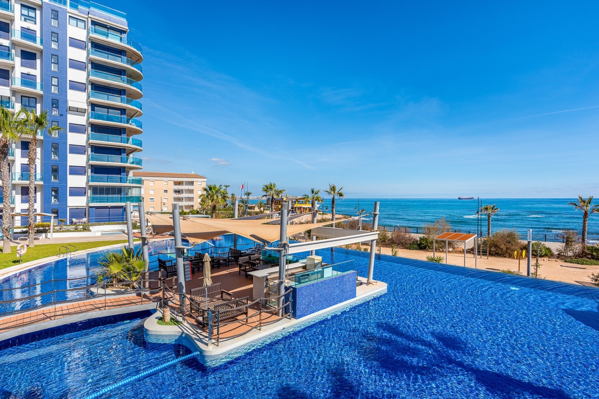 Herverkoop - apartment -
Orihuela Costa - Punta Prima
