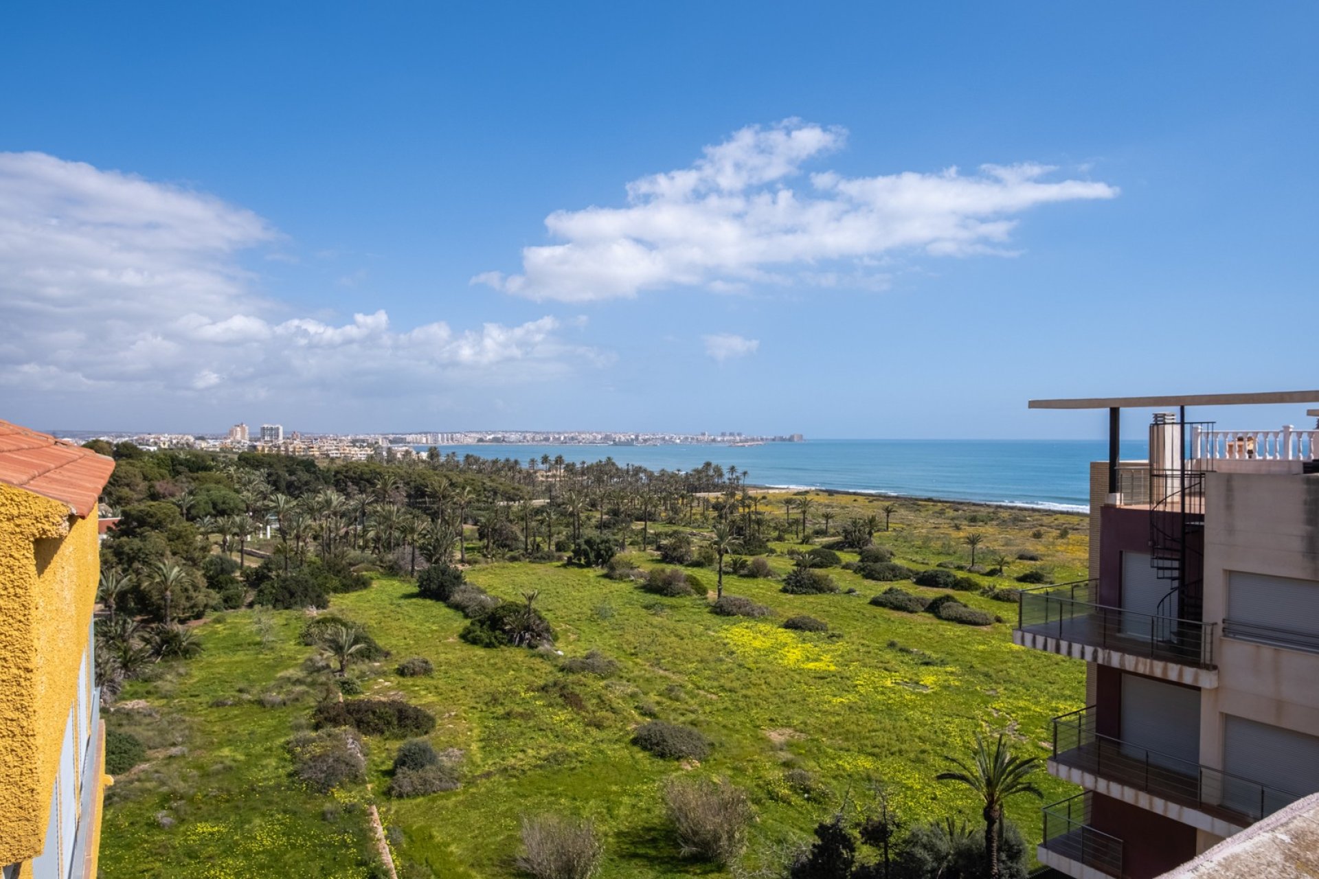 Herverkoop - apartment -
Orihuela Costa - Punta Prima