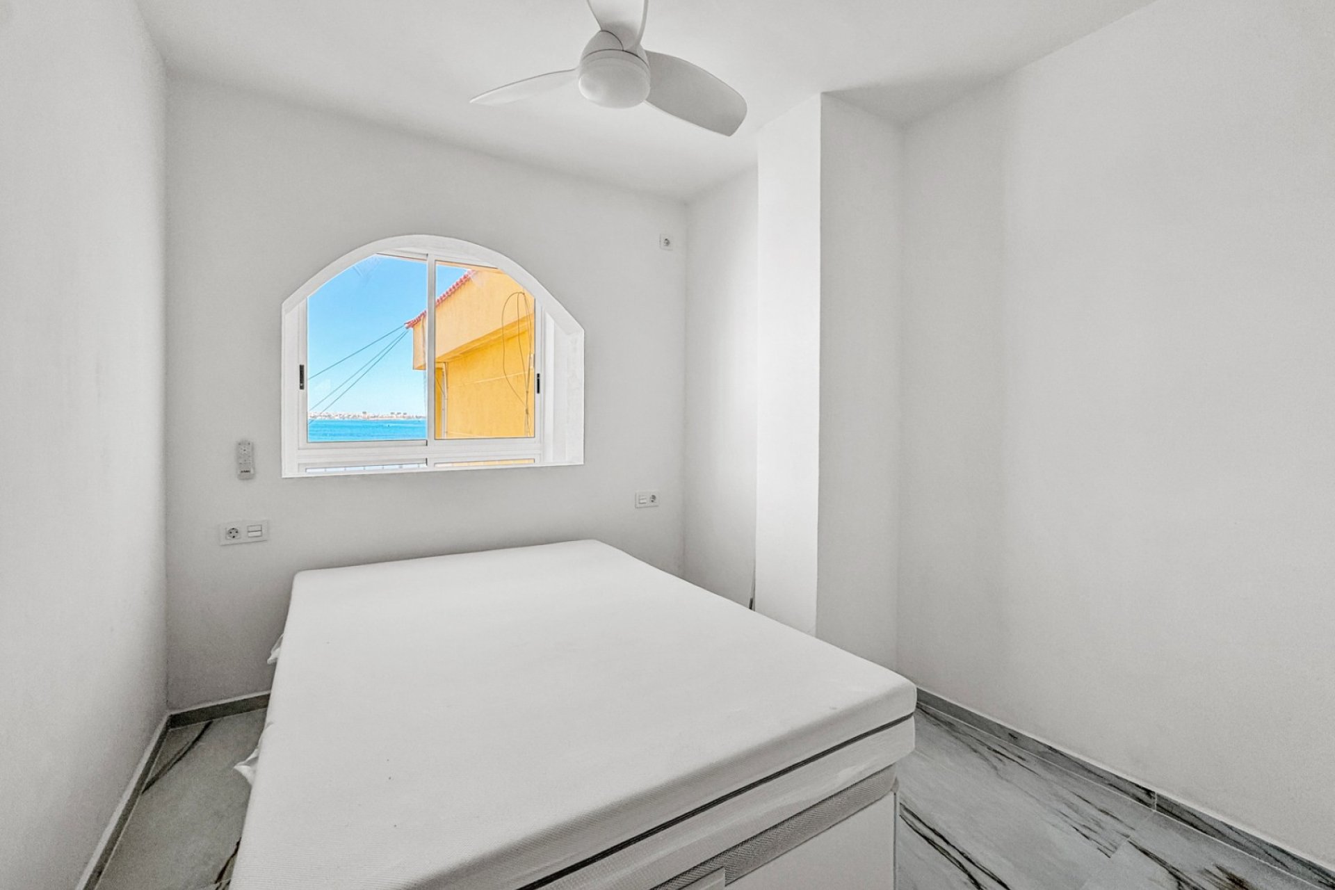 Herverkoop - apartment -
Orihuela Costa - Punta Prima