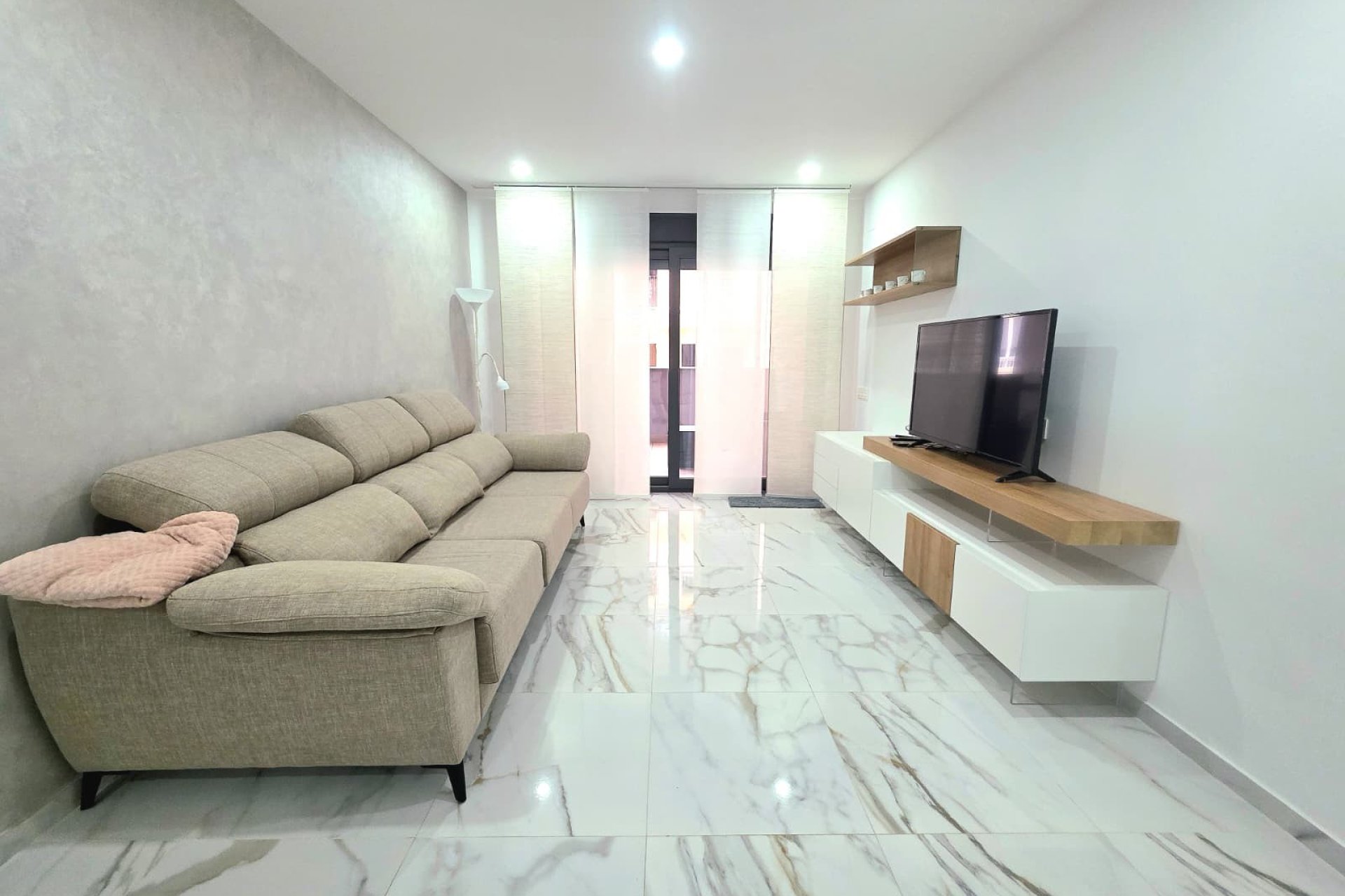 Herverkoop - apartment -
Torrevieja - Center