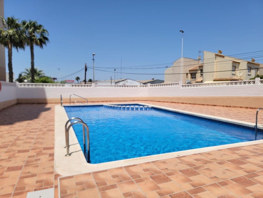 Herverkoop - apartment -
Torrevieja - Nueva Torrevieja