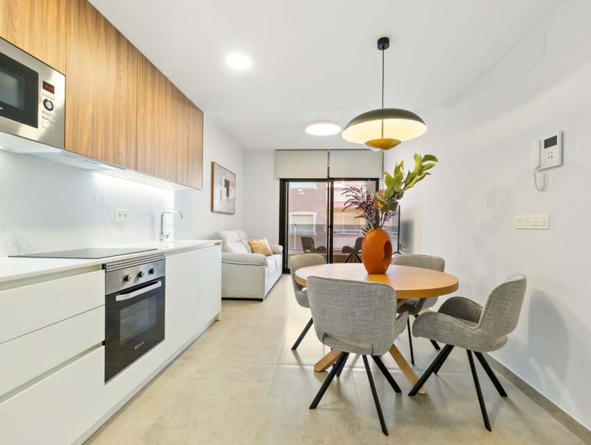 Herverkoop - apartment -
Torrevieja - Playa de El Cura