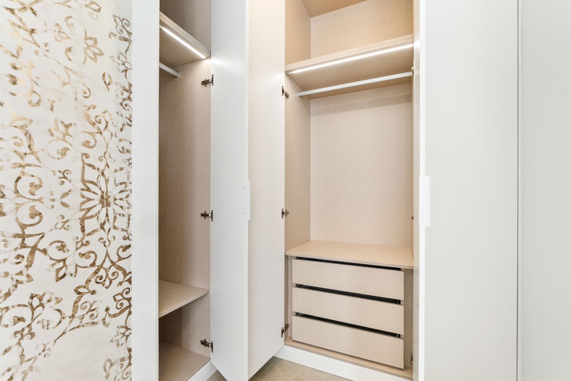 Herverkoop - apartment -
Torrevieja - Playa de El Cura