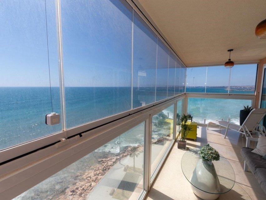 Herverkoop - apartment -
Torrevieja - Playa Del Cura