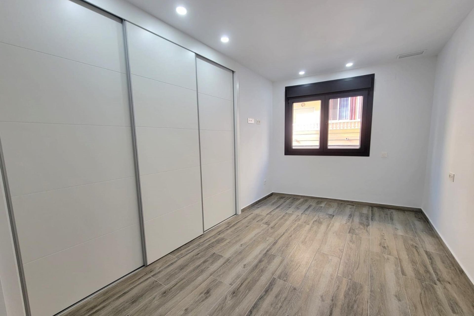 Herverkoop - apartment -
Torrevieja - Playa del Cura