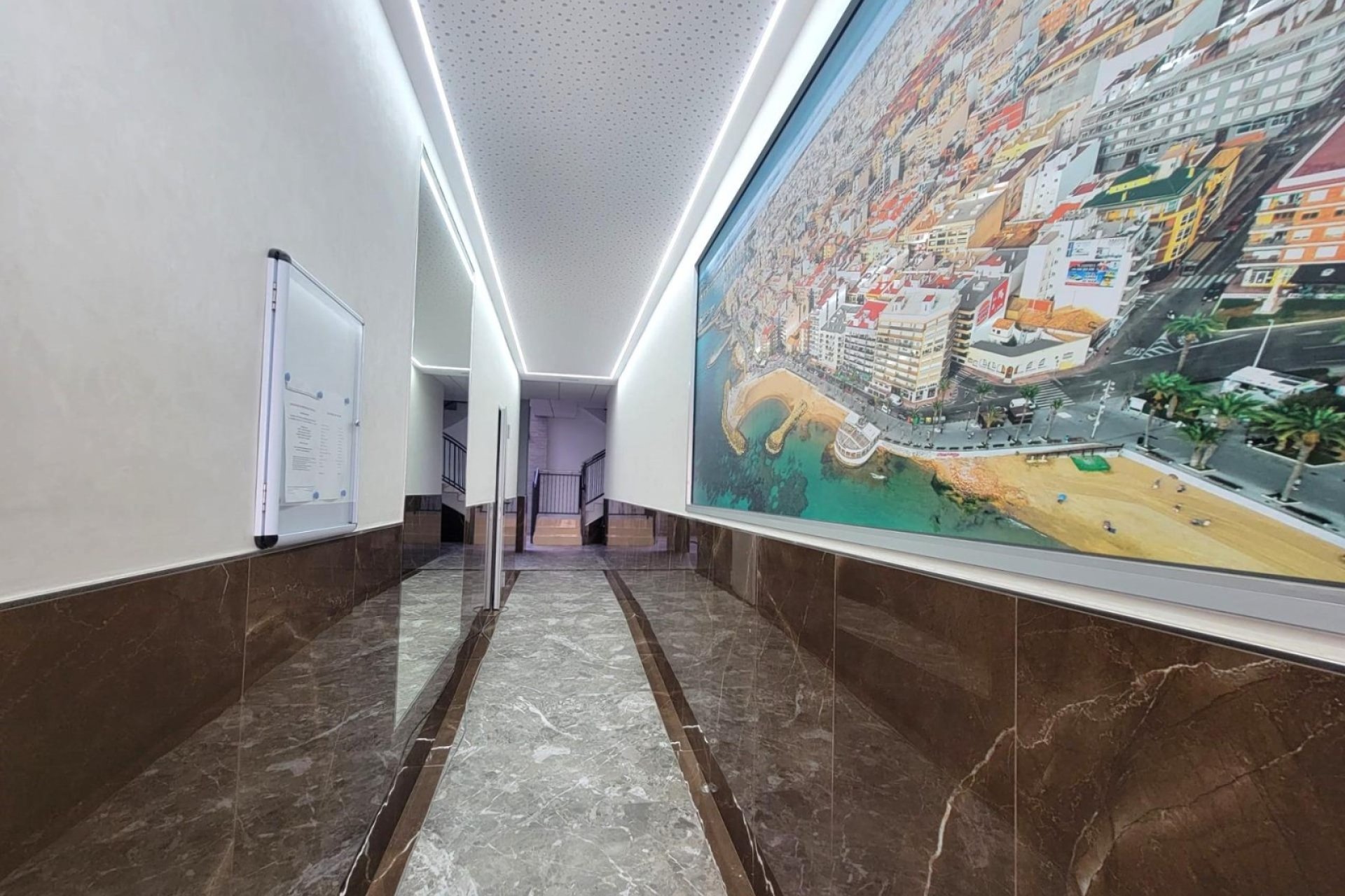 Herverkoop - apartment -
Torrevieja - Playa del Cura