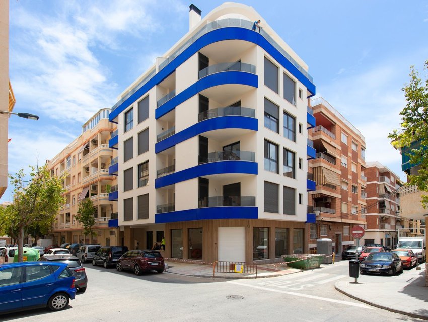 Herverkoop - apartment -
Torrevieja - Playa del Cura