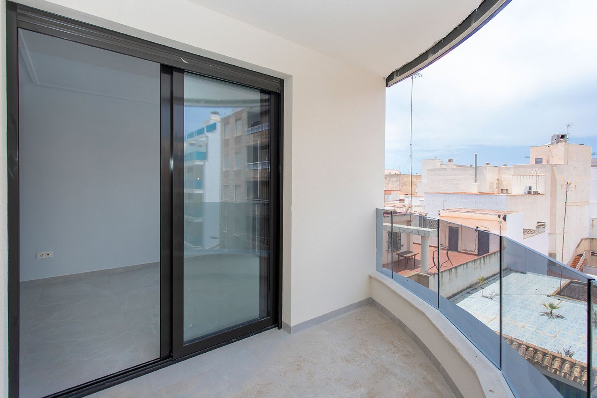 Herverkoop - apartment -
Torrevieja - Playa del Cura