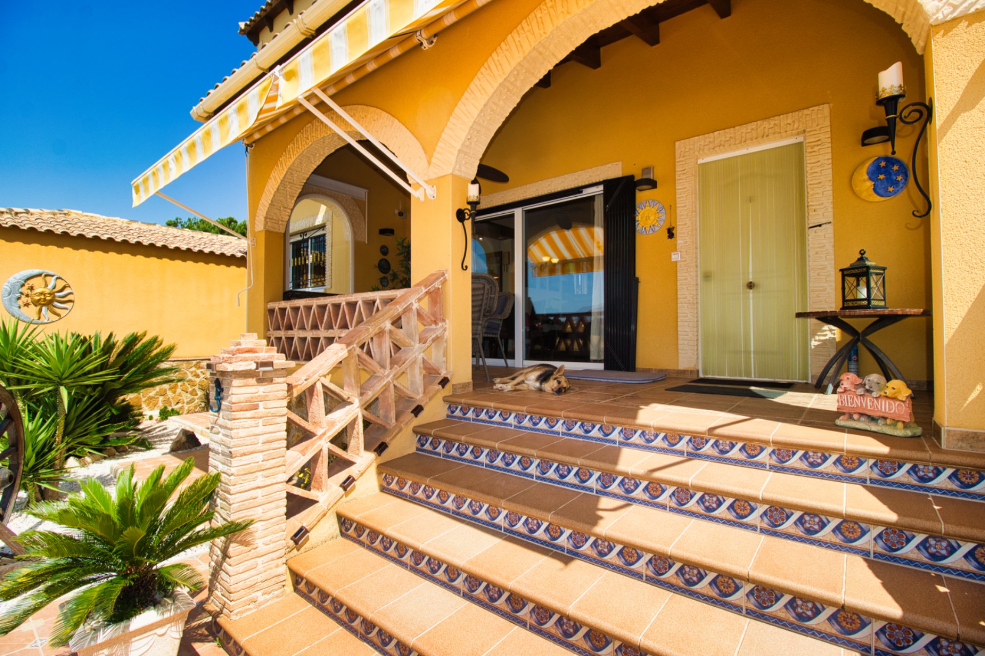 Herverkoop - Country House -
Orihuela