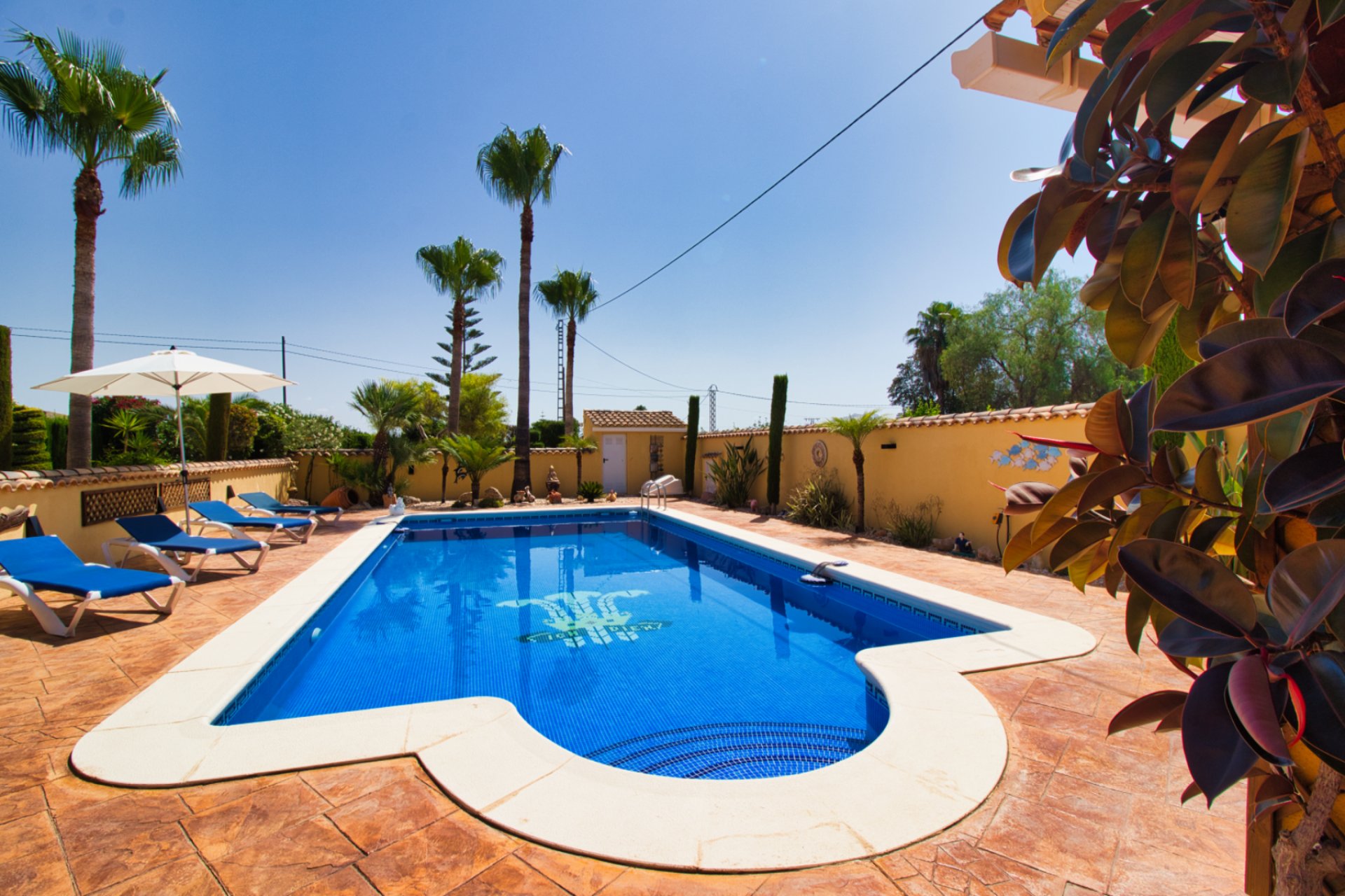 Herverkoop - Country House -
Orihuela