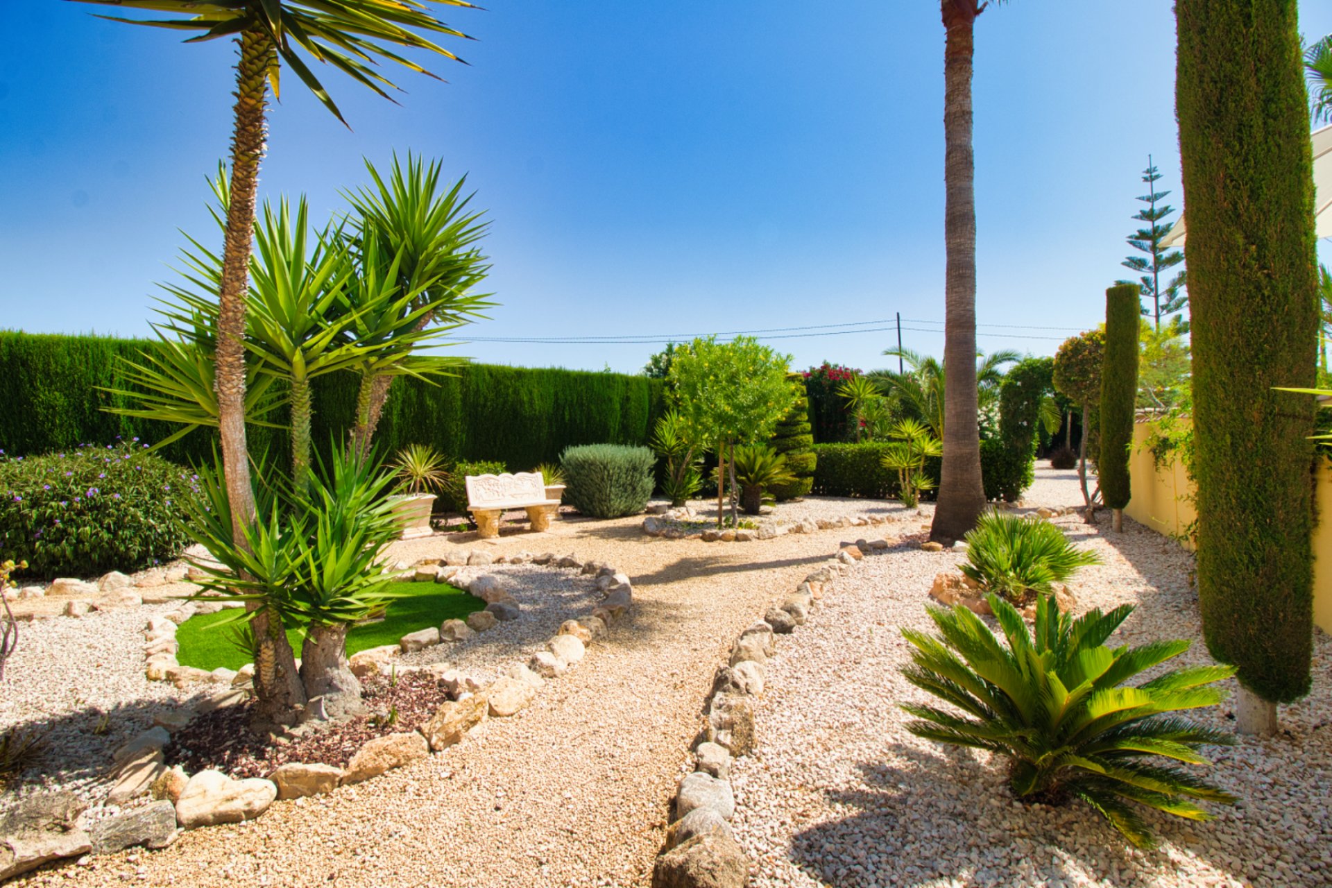 Herverkoop - Country House -
Orihuela