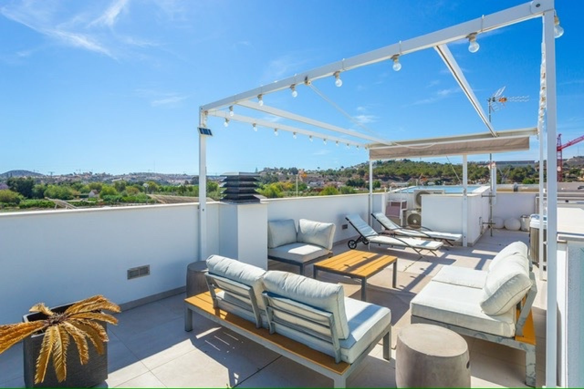 Herverkoop - Herenhuis -
Ciudad Quesada - Costa Blanca