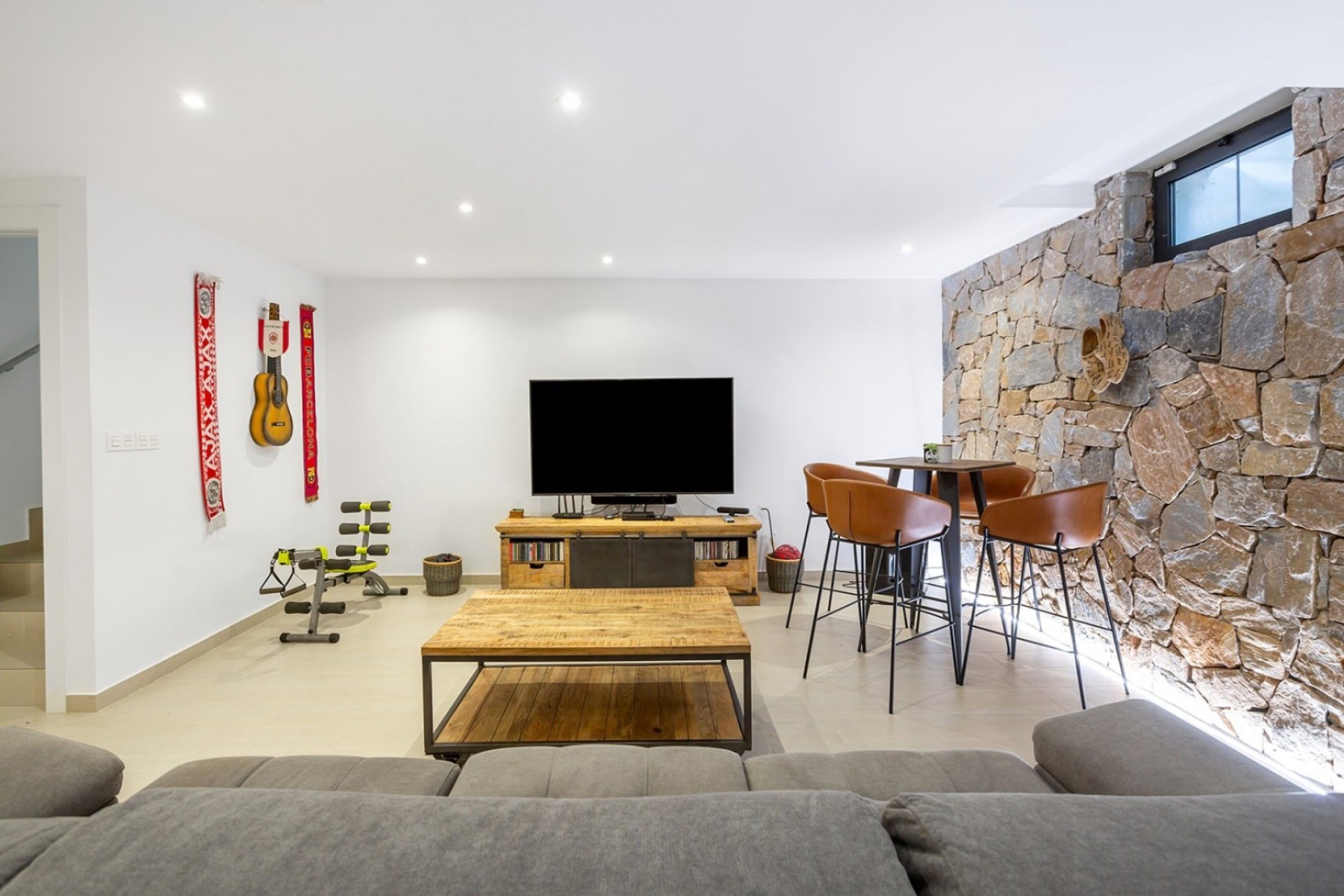 Herverkoop - Herenhuis -
Ciudad Quesada - Costa Blanca