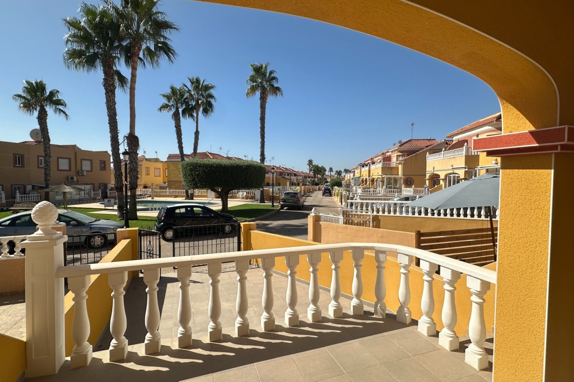 Herverkoop - Herenhuis -
Orihuela Costa - La Regia
