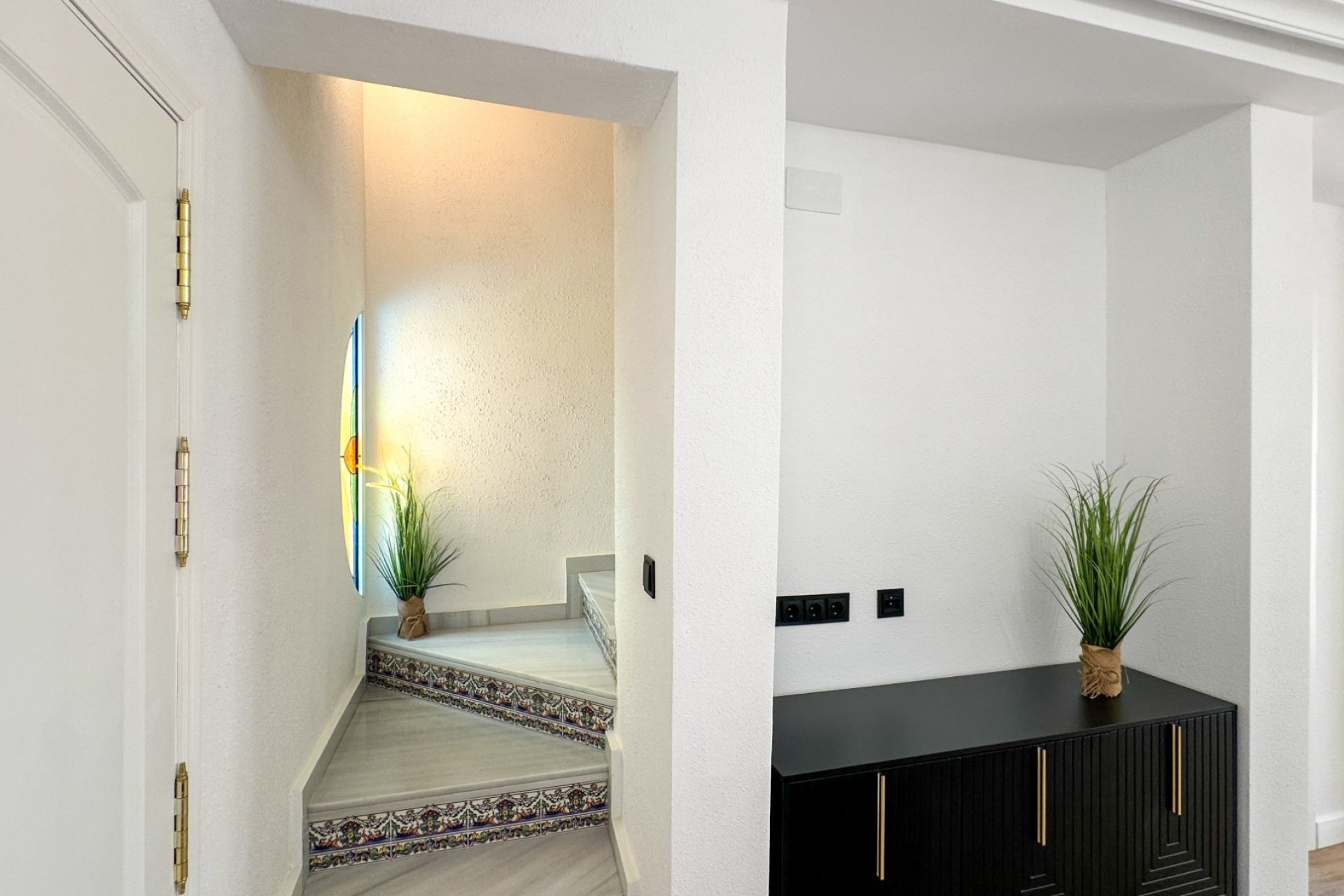 Herverkoop - Herenhuis -
Orihuela Costa - La Regia