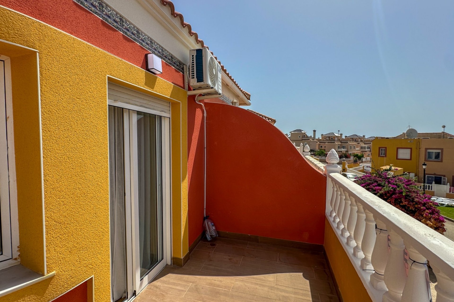 Herverkoop - Herenhuis -
Orihuela Costa - La Regia