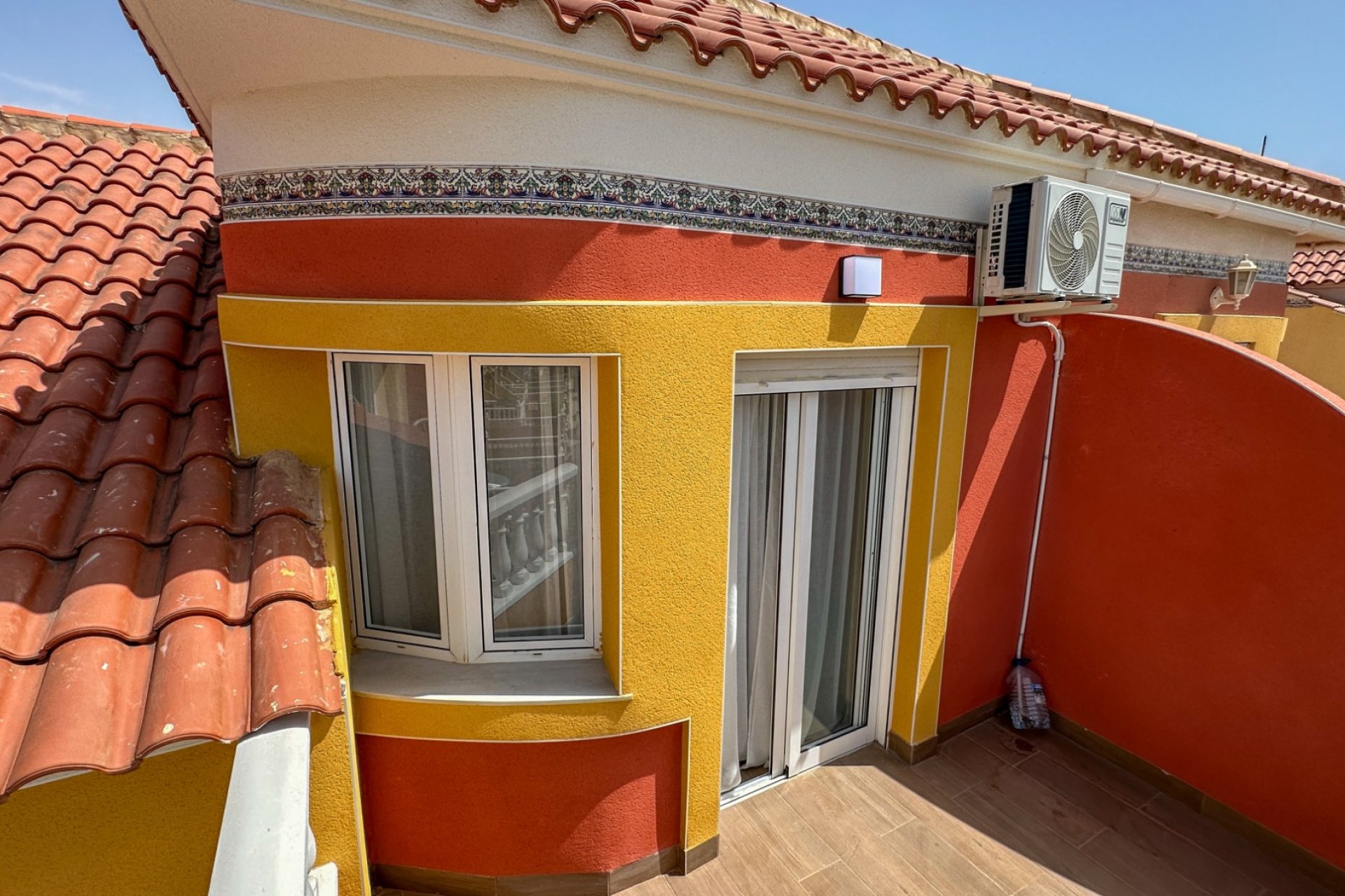 Herverkoop - Herenhuis -
Orihuela Costa - La Regia