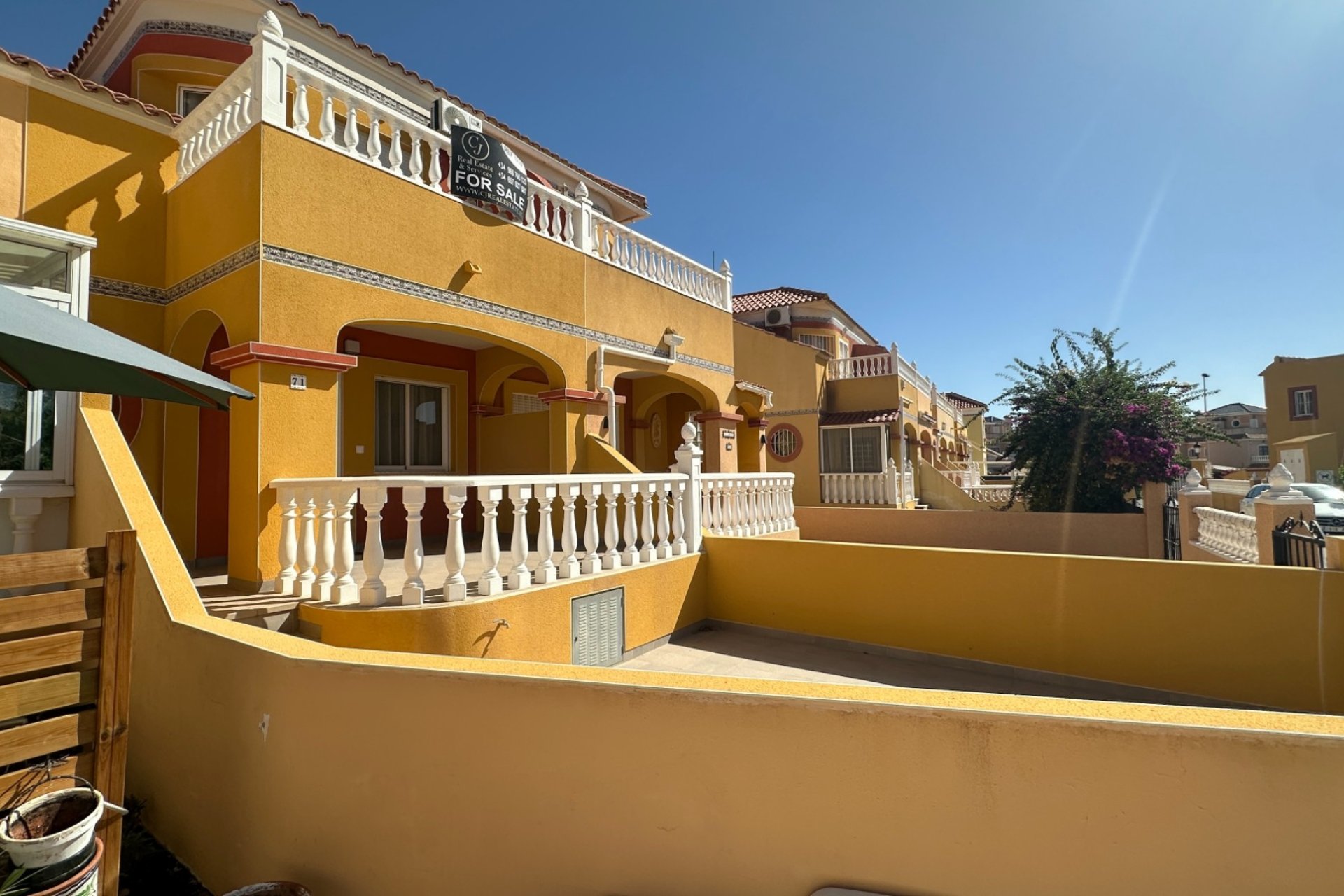 Herverkoop - Herenhuis -
Orihuela Costa - La Regia