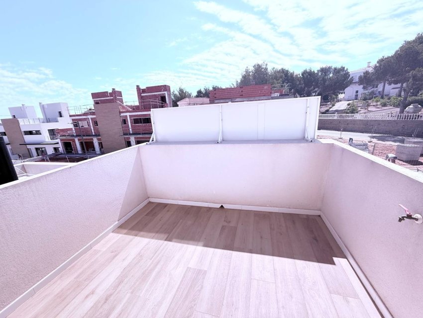 Herverkoop - Herenhuis -
Orihuela Costa - Las Filipinas