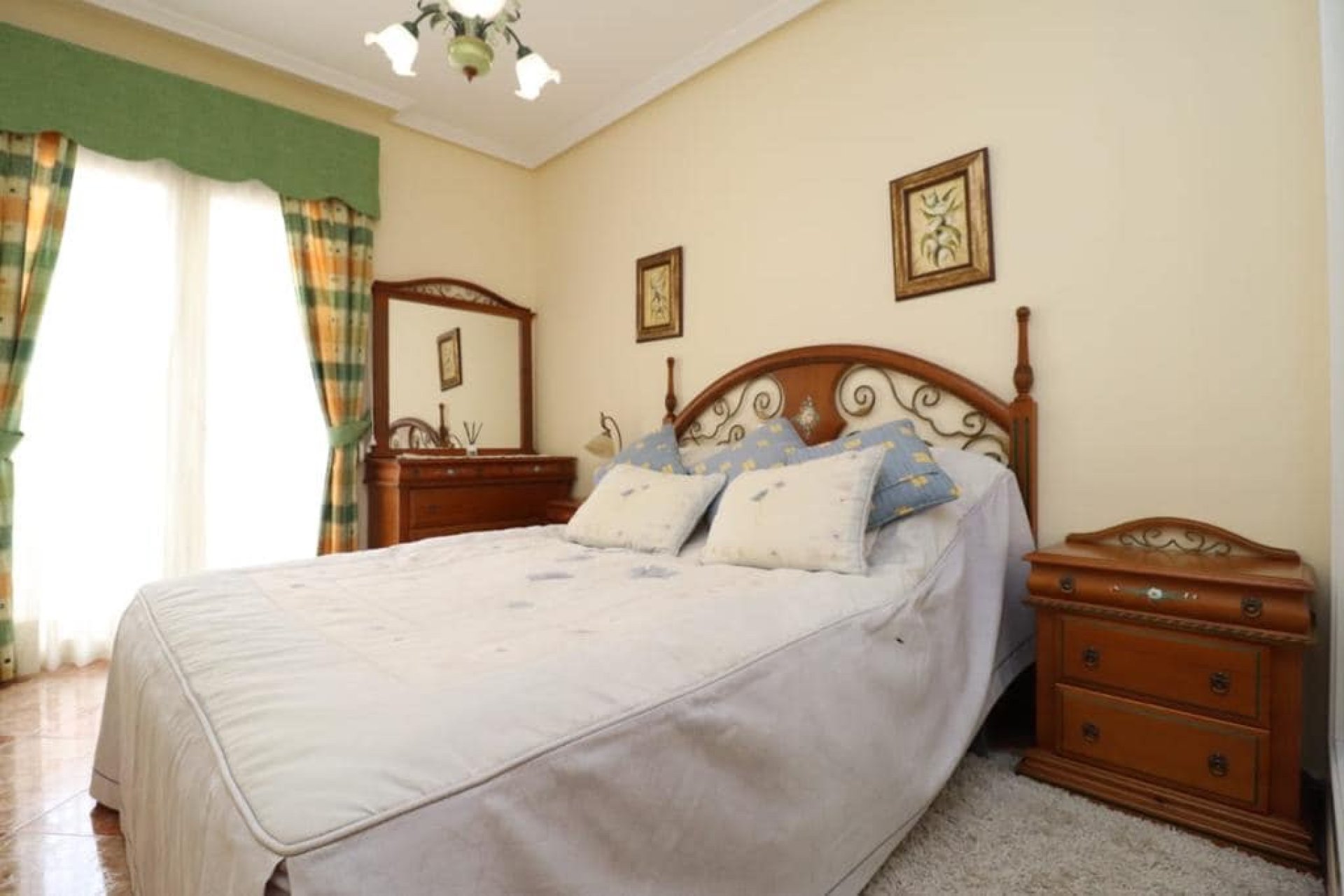 Herverkoop - Herenhuis -
Orihuela Costa - Los Altos