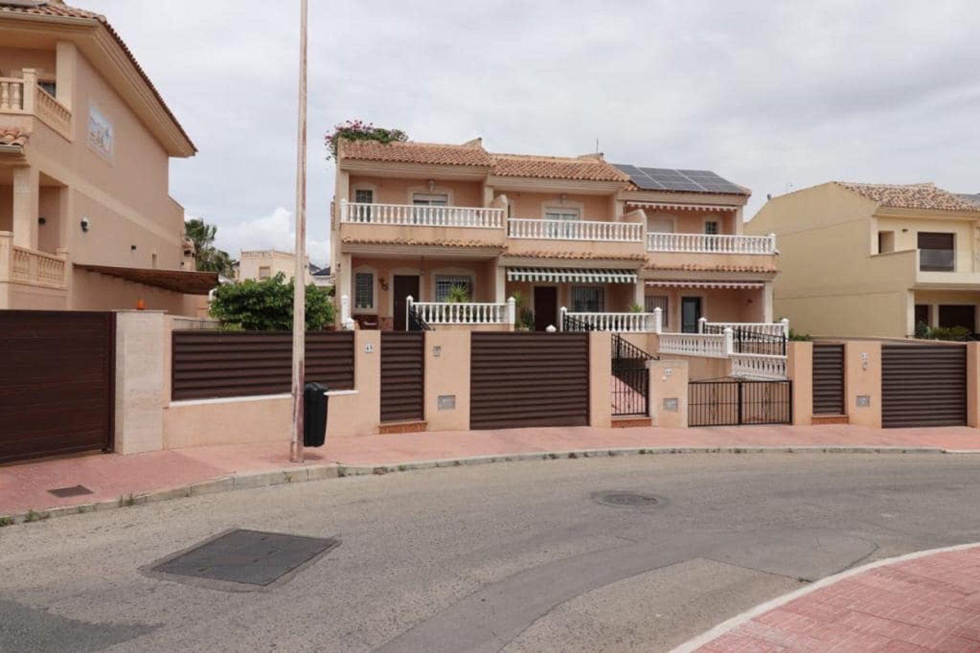Herverkoop - Herenhuis -
Orihuela Costa - Los Altos