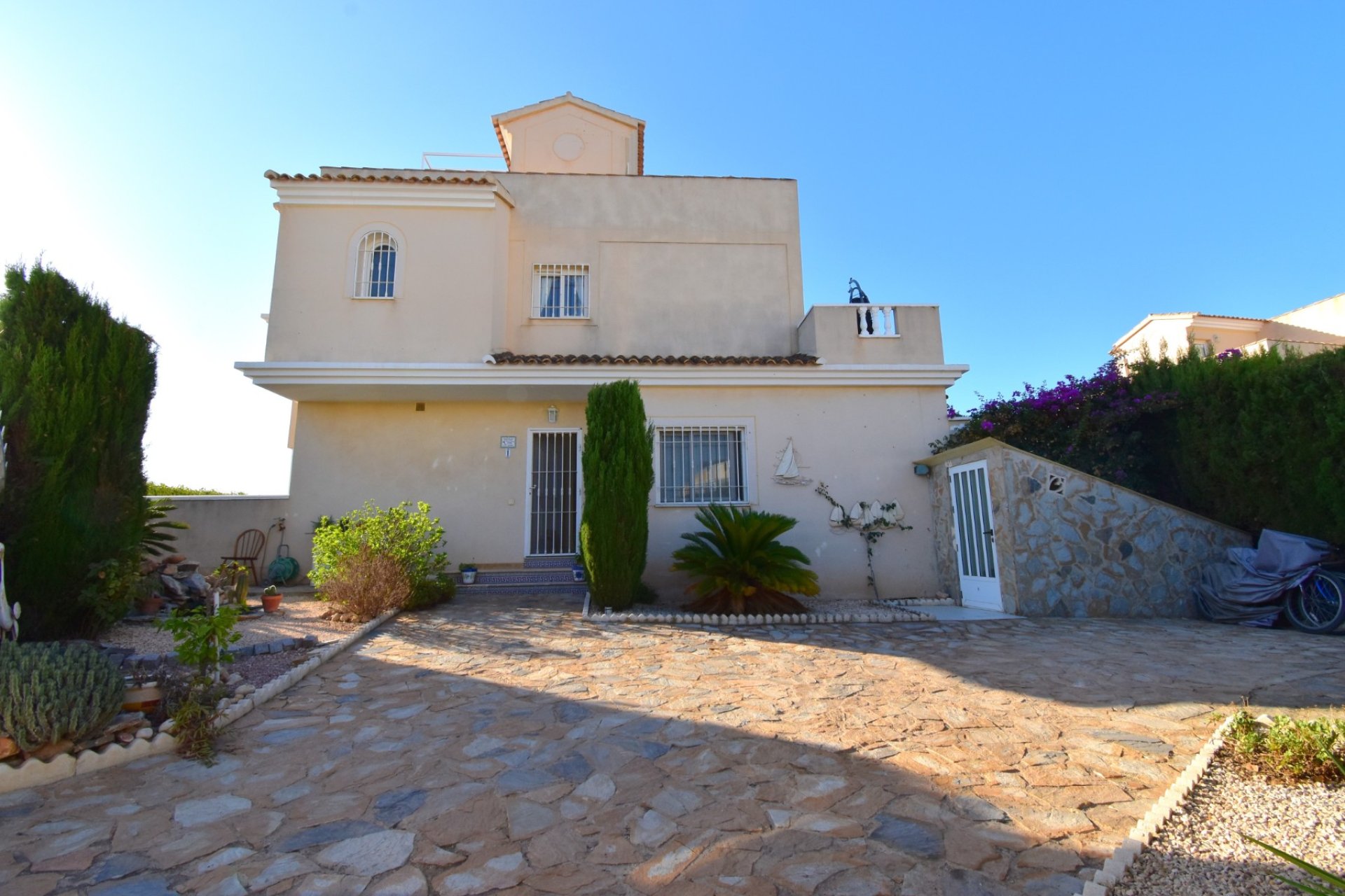 Herverkoop - Herenhuis -
Orihuela Costa - Los Altos