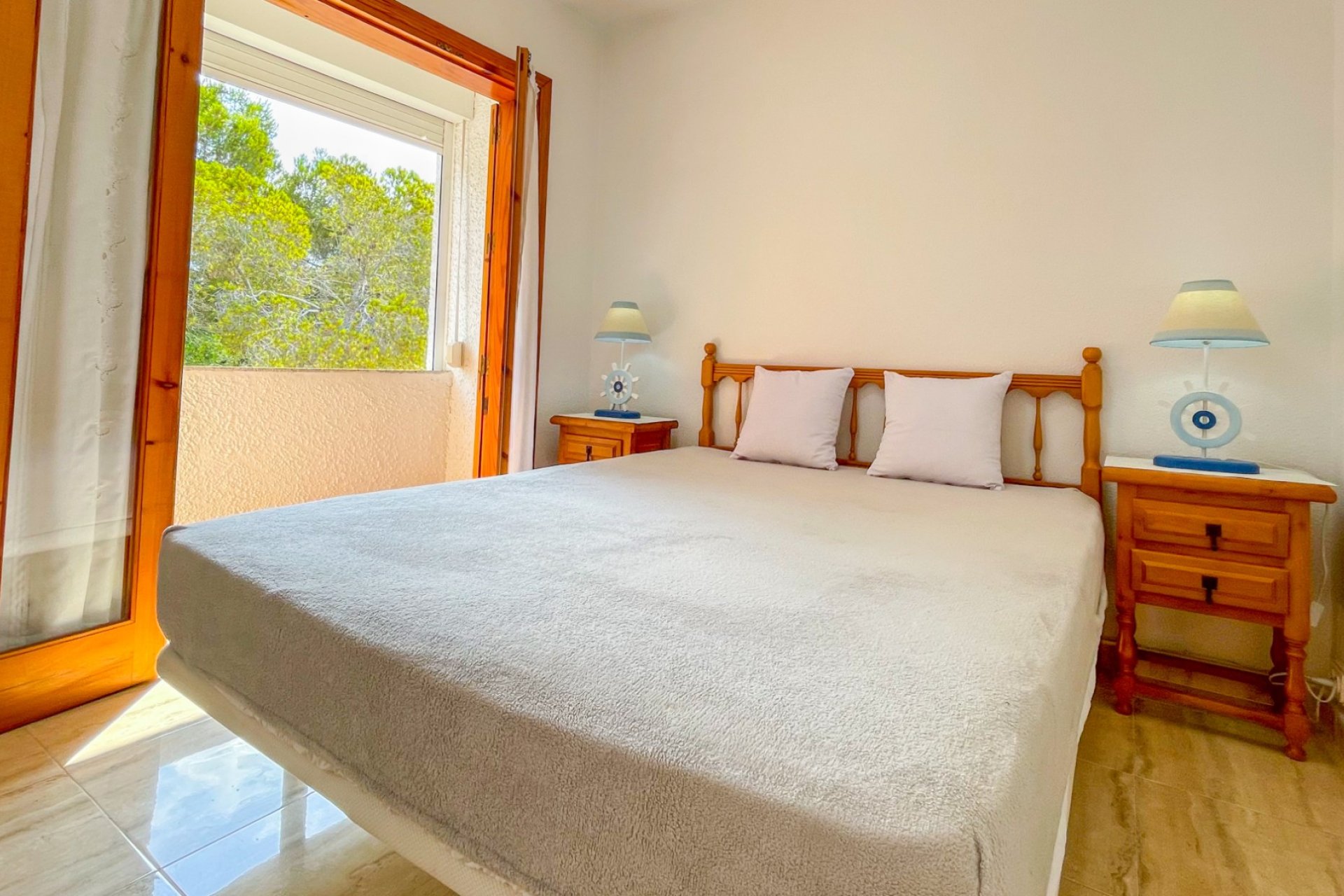 Herverkoop - Herenhuis -
Orihuela Costa - Playa Flamenca