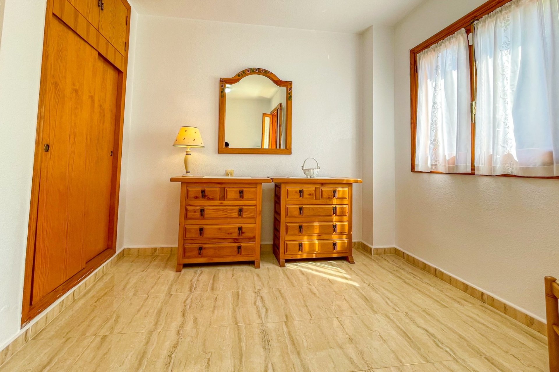 Herverkoop - Herenhuis -
Orihuela Costa - Playa Flamenca