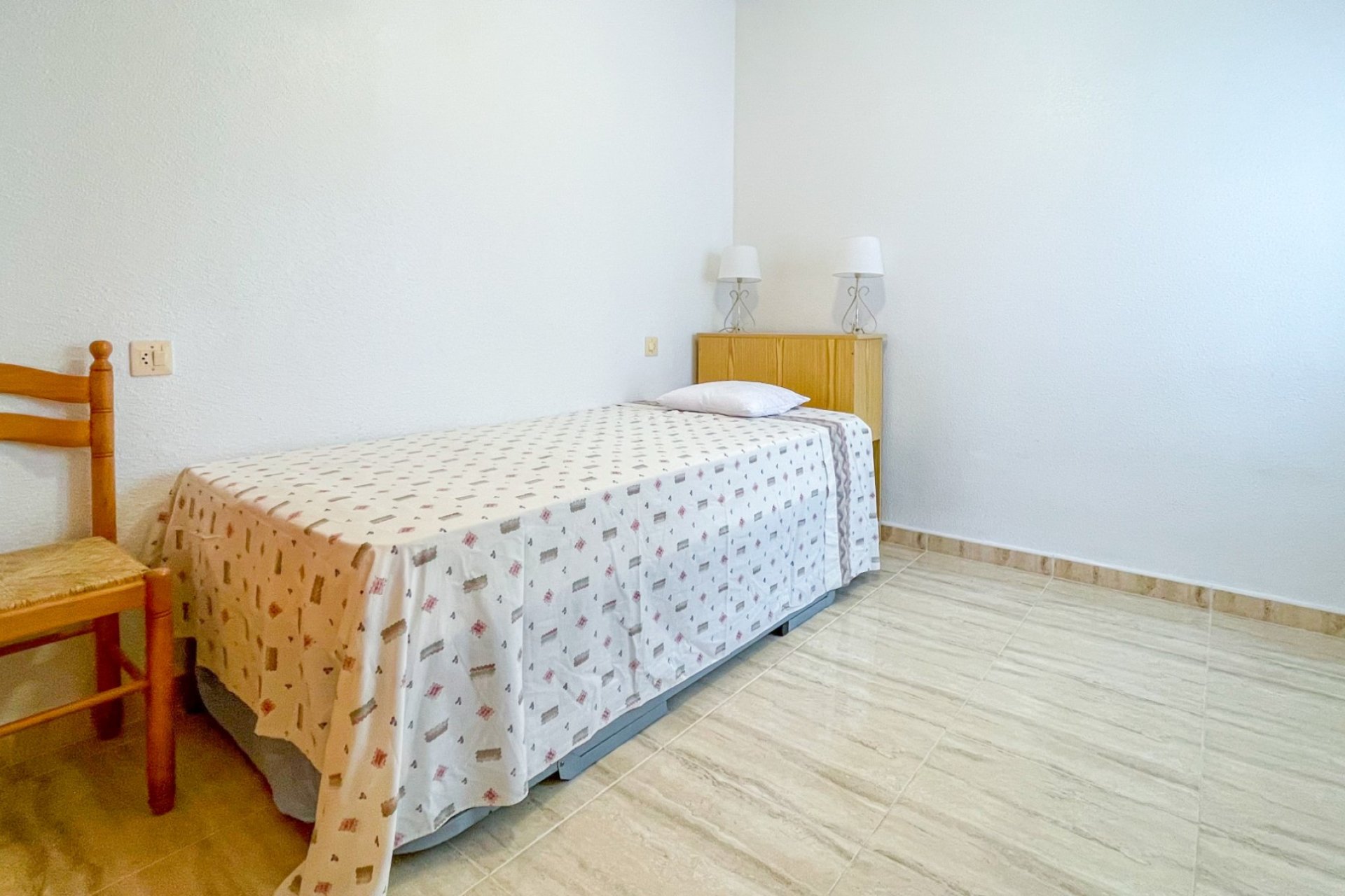 Herverkoop - Herenhuis -
Orihuela Costa - Playa Flamenca