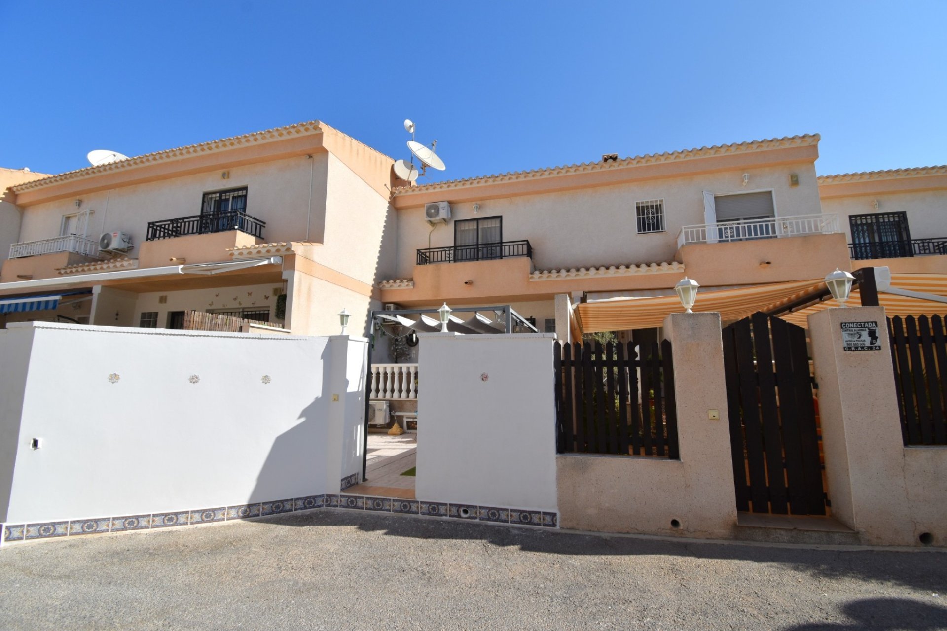 Herverkoop - Herenhuis -
Orihuela Costa - Playa Flamenca