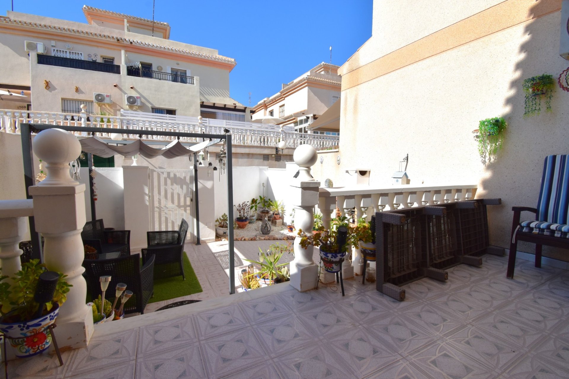 Herverkoop - Herenhuis -
Orihuela Costa - Playa Flamenca