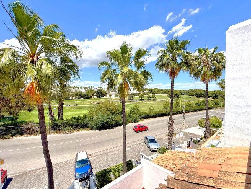 Herverkoop - Herenhuis -
Orihuela Costa - Villamartín